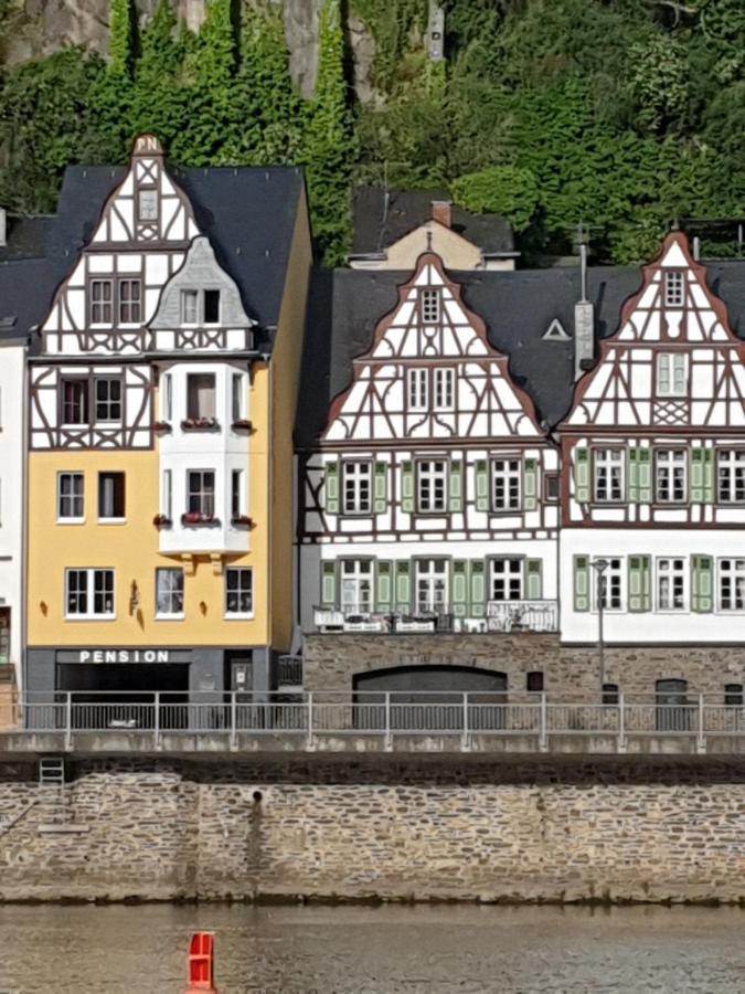 فندق Haus Burgfrieden كوتشيم المظهر الخارجي الصورة